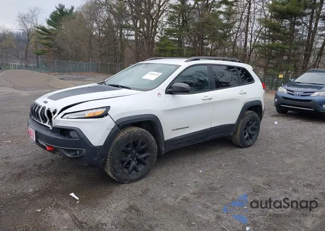 2016 Jeep Cherokee Trailhawk from USA, damaged, VIN 1C4PJMBS7GW241076